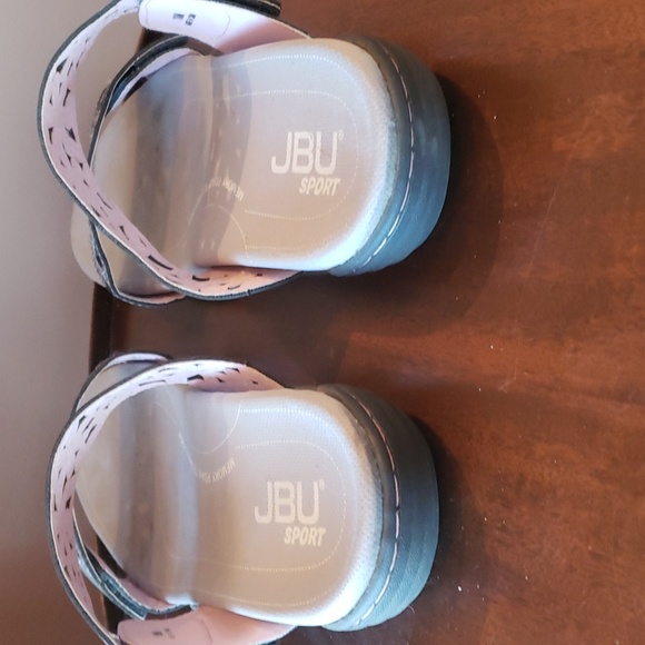 JBU Sandals - Picture 3 of 6
